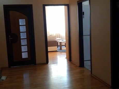 Kirayə 3 otaqlı mənzil, 130 m², 28 May: 1 200 ₼/ay 2