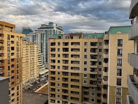 Elan №6445967 - Bakı, Şah İsmayıl Xətai m., 4 otaqlı, 180 m², 14/16 mərtəbə