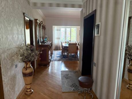 Kirayə 4 otaqlı mənzil, 210 m², Nəsimi: 1 200 ₼/ay 4