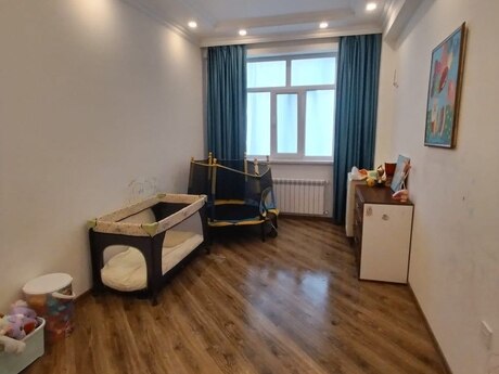 Аренда: 3-комнатная квартира, 150 м², Elmlər Akademiyası: 1 200 ₼/мес 5