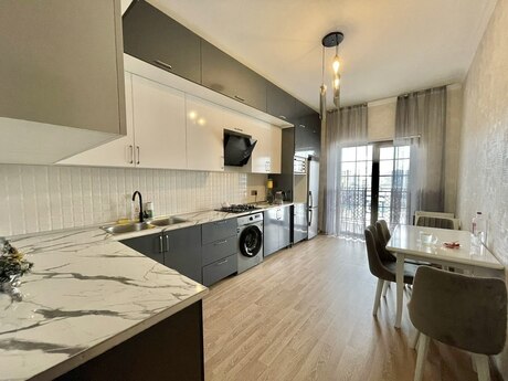 Kirayə 3 otaqlı mənzil, 130 m², 28 May: 1 350 ₼/ay 5