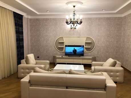 3-room apartment for rent, 204 m², Elmlər Akademiyası: 1 600 ₼/mo 2