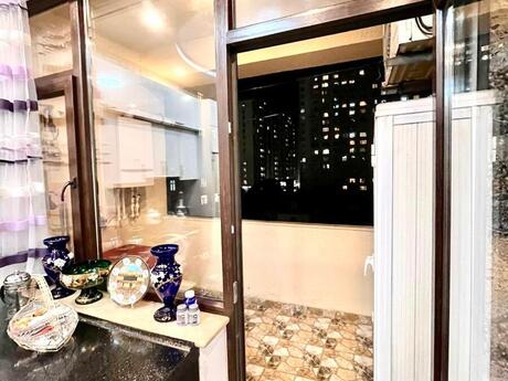 3 otaqlı mənzil, 90 m², Nəsimi: 245 000 ₼ 2