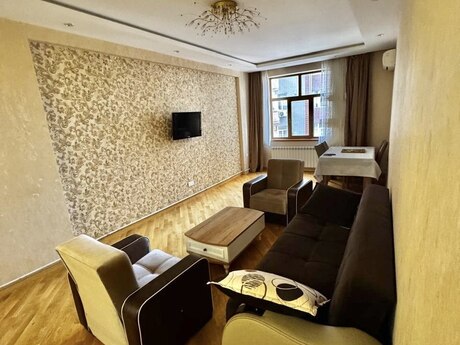 Kirayə 3 otaqlı mənzil, 110 m², Şah İsmayıl Xətai: 1 100 ₼/ay 3