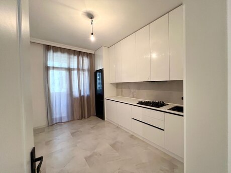 2 otaqlı mənzil, 74,6 m², Bakıxanov: 245 000 ₼ 5