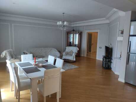 Kirayə 3 otaqlı mənzil, 132 m², 28 May: 1 500 ₼/ay 3