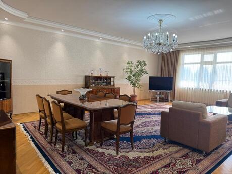 Объявление №6446220 - Баку, м. Низами, 4-комн., 200 м², 18/19 этаж