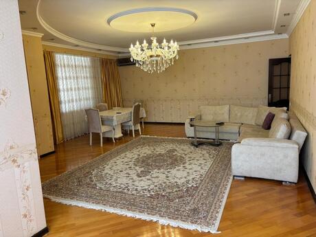 3-room apartment for rent, 160 m², İnşaatçılar: 900 ₼/mo 3