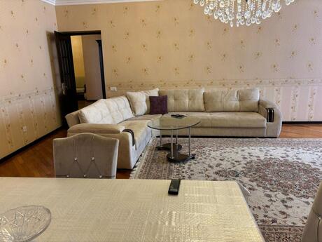 3-room apartment for rent, 160 m², İnşaatçılar: 900 ₼/mo 4