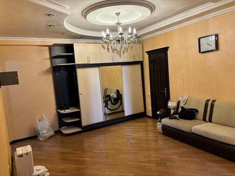 3-room apartment for rent, 160 m², İnşaatçılar: 900 ₼/mo 5