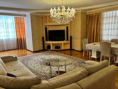 Elan №6446287 - Bakı, İnşaatçılar m., 3 otaqlı, 160 m², 8/20 mərtəbə