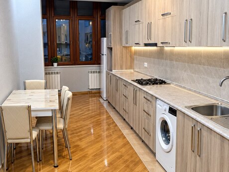 Kirayə 2 otaqlı mənzil, 90 m², Nərimanov: 1 000 ₼/ay 5