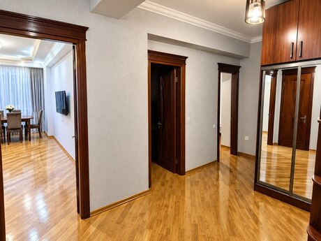 Kirayə 2 otaqlı mənzil, 90 m², Nərimanov: 1 000 ₼/ay 4