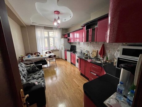 4 otaqlı mənzil, 190 m², Elmlər Akademiyası: 570 000 ₼ 4