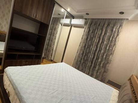 3-room apartment for rent, 85 m², Elmlər Akademiyası: 1 200 ₼/mo 2