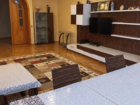 4 otaqlı mənzil, 185 m², Elmlər Akademiyası: 550 000 ₼ 4