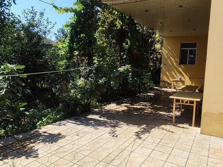 4 otaqlı həyət evi, 120 m², Binə: 128 000 ₼ 2