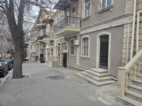 Elan №6446489 - Bakı, İçəri Şəhər m., 3 otaqlı, 65 m², 1/2 mərtəbə