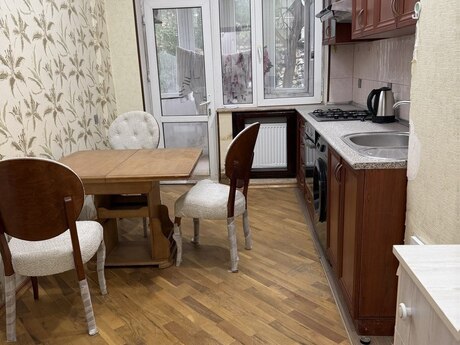 2-room apartment for rent, 120 m², Nəriman Nərimanov: 750 ₼/mo 4
