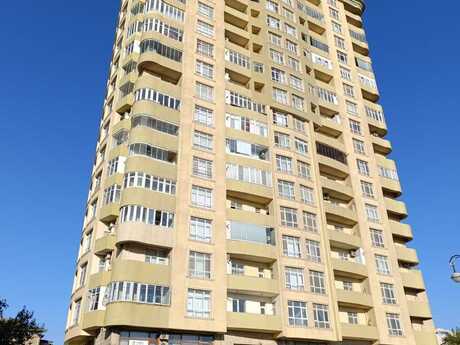 4 otaq · 177 m² · 15/19 mərtəbə, Elmlər Akademiyası