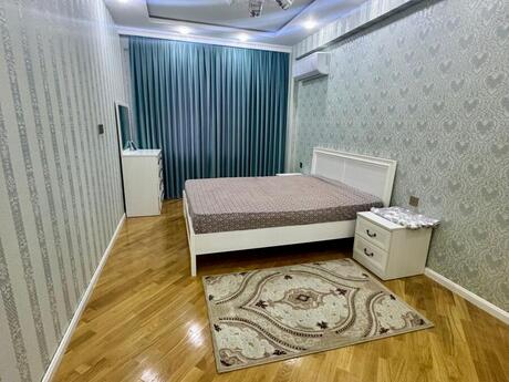 3-room apartment for rent, 139 m², İnşaatçılar: 1 099 ₼/mo 3