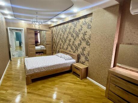 3-room apartment for rent, 139 m², İnşaatçılar: 1 099 ₼/mo 4