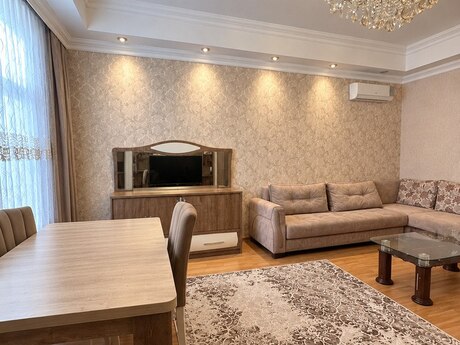 3-комнатная квартира, 98 м², Ağ şəhər: 490 000 ₼ 2
