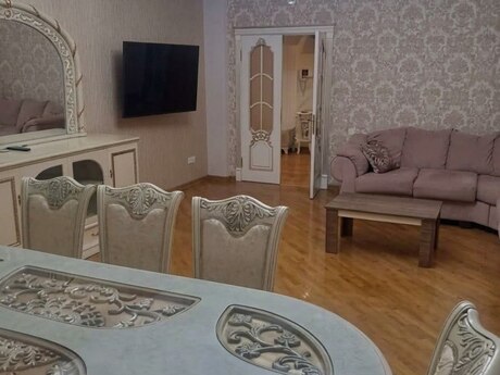 Elan №6446686 - Bakı, Elmlər Akademiyası m., 4 otaqlı, 185 m², 5/10 mərtəbə