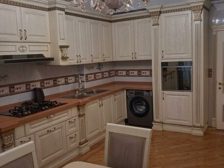 Kirayə 4 otaqlı mənzil, 185 m², Elmlər Akademiyası: 1 500 ₼/ay 4