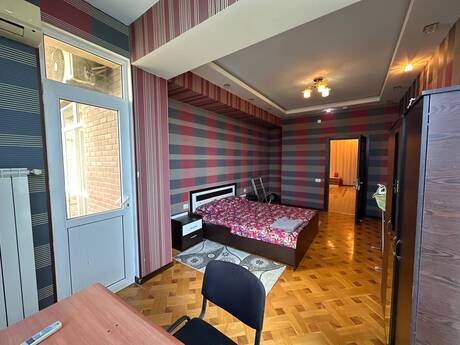 Kirayə 3 otaqlı mənzil, 132 m², 28 May: 1 500 ₼/ay 3