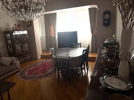 3 otaqlı mənzil, 80 m², Elmlər Akademiyası: 300 000 ₼ 2
