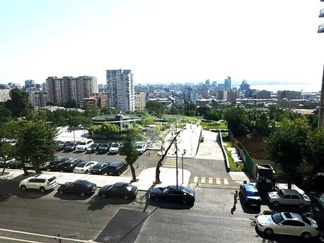 Объявление №6446857 - Баку, м. Элмляр Академиясы, 3-комн., 80 м², 4/9 этаж