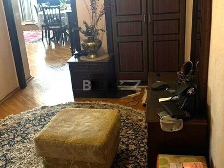 3 otaqlı mənzil, 80 m², Elmlər Akademiyası: 300 000 ₼ 3