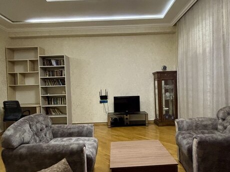 Аренда: 1-комнатная квартира, 60 м², Nəsimi: 60 ₼/мес 3