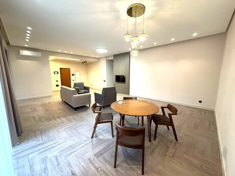 Kirayə 3 otaqlı mənzil, 160 m², Şıxov: 1 200 ₼/ay 2
