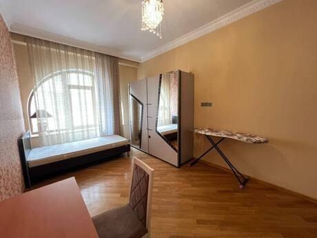 Kirayə 4 otaqlı mənzil, 148 m², Ağ şəhər: 1 400 ₼/ay 5