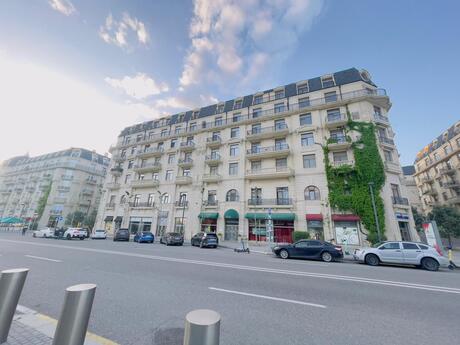 Объявление №6447074 - Баку, пос. Аг шехер, 5-комн., 228 м², 5/6 этаж