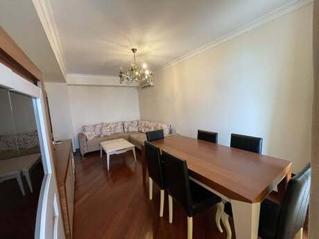 Kirayə 3 otaqlı mənzil, 130 m², İçəri Şəhər: 2 000 ₼/ay 2