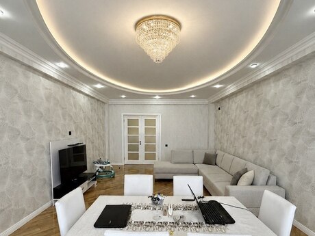 3-комнатная квартира, 135 м², Nəriman Nərimanov: 368 000 ₼ 2