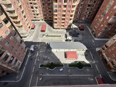 2 otaq · 125 m² · 12/20 mərtəbə, İnşaatçılar