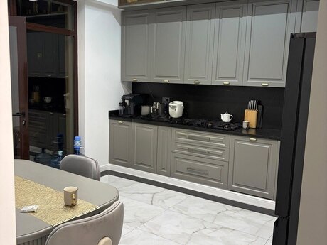 Kirayə 2 otaqlı mənzil, 120 m², 28 May: 2 800 ₼/ay 5