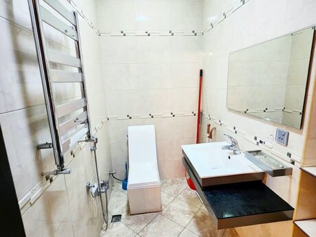Kirayə 3 otaqlı mənzil, 130 m², Ağ şəhər: 2 500 ₼/ay 3