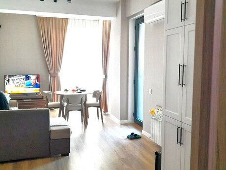 Kirayə 2 otaqlı mənzil, 70 m², Səbail: 1 200 ₼/ay 2