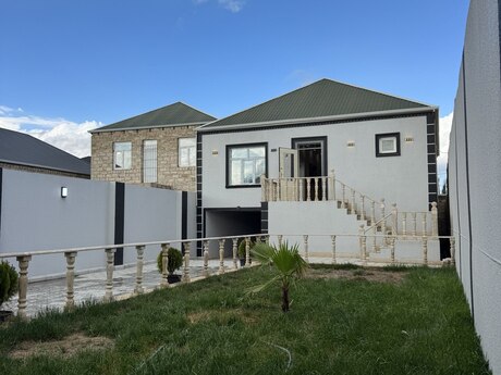 4 otaqlı həyət evi, 120 m², Binə: 89 000 ₼ 2