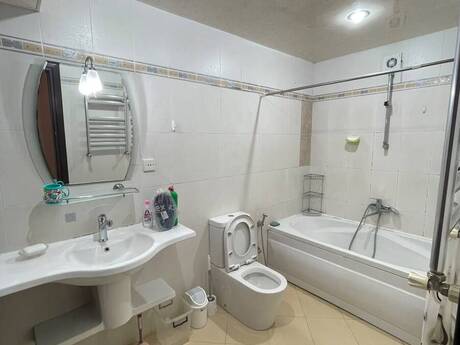 Kirayə 3 otaqlı mənzil, 130 m², 28 May: 1 300 ₼/ay 5