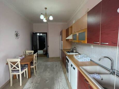 Kirayə 3 otaqlı mənzil, 130 m², 28 May: 1 300 ₼/ay 4