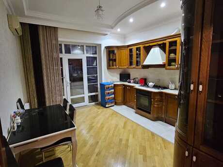 Kirayə 3 otaqlı mənzil, 140 m², Nərimanov: 1 200 ₼/ay 5