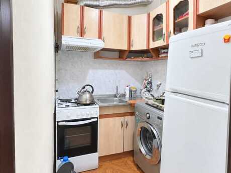 Elan №6447406 - Bakı, Memar Əcəmi m., 2 otaqlı, 45 m², 4/5 mərtəbə