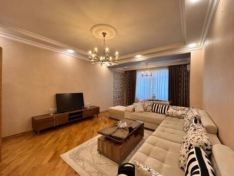 3-room apartment, 126 m², Badamdar: 343 000 ₼ 2