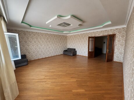 3-комнатная квартира, 138 м², 20 Yanvar: 275 000 ₼ 3